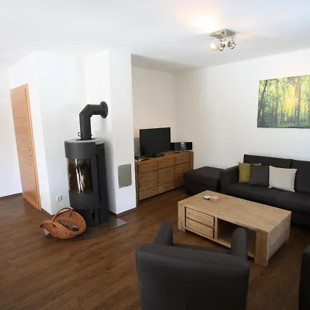 Modern Chalet Near Ski Area In Σαλέ *
