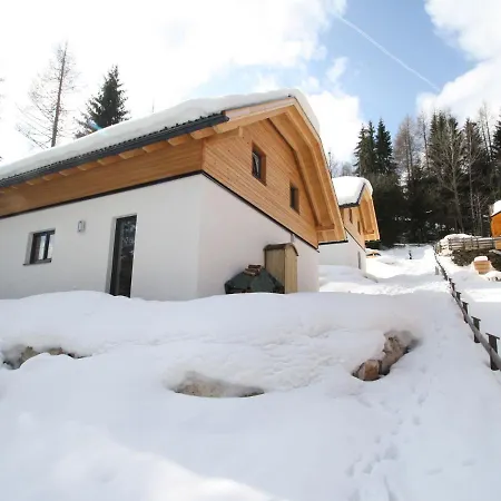 Σαλέ Modern Chalet Near Ski Area In Bad Kleinkirchheim